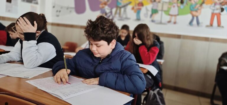 Pontuação em Concursos: Vírgula, Ponto e Vírgula sem Erro