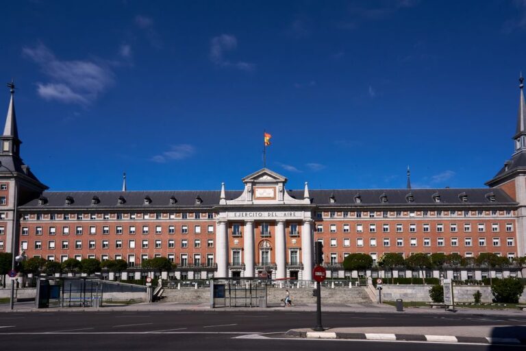 Concurso ITA 2027: Carreira, Salário e se Vale a Pena o Estudo