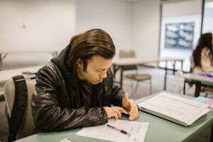 Matemática Concursos Nível Médio: O Que Estudar e Como Praticar